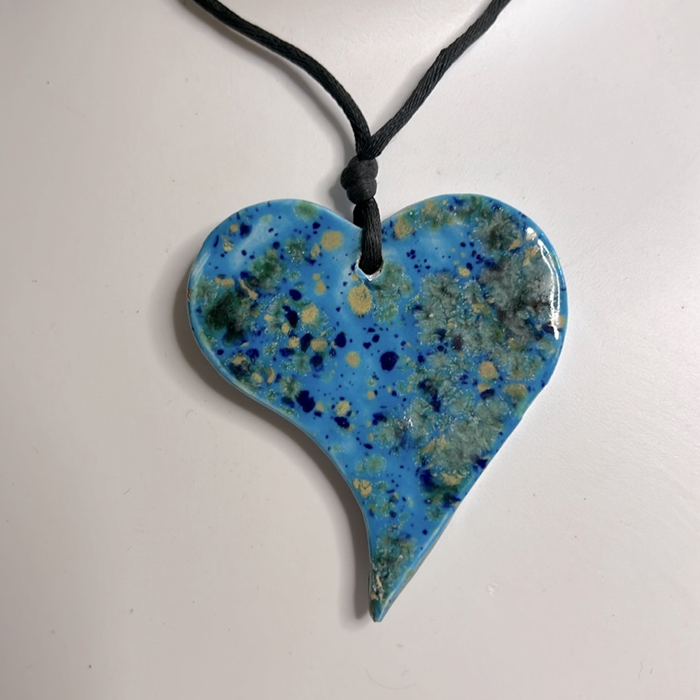 Handmade Ceramic heart with leather cord. - Picture 2 of 3